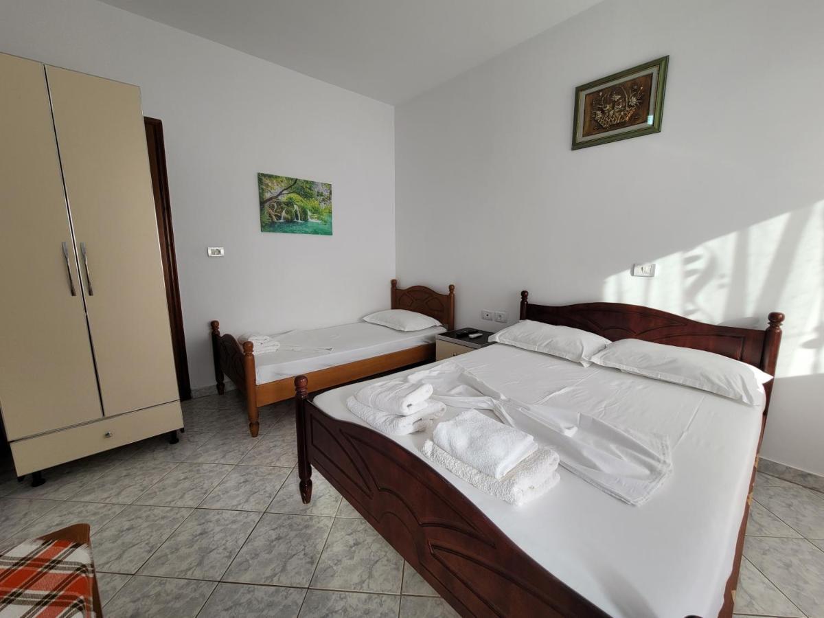 Guesthouse Shpetim Sarandë Eksteriør billede